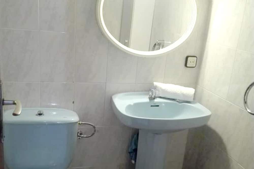 Photo of Bathroom in Esparraguera