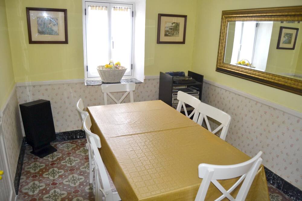 Photo of Livingroom in Mediona