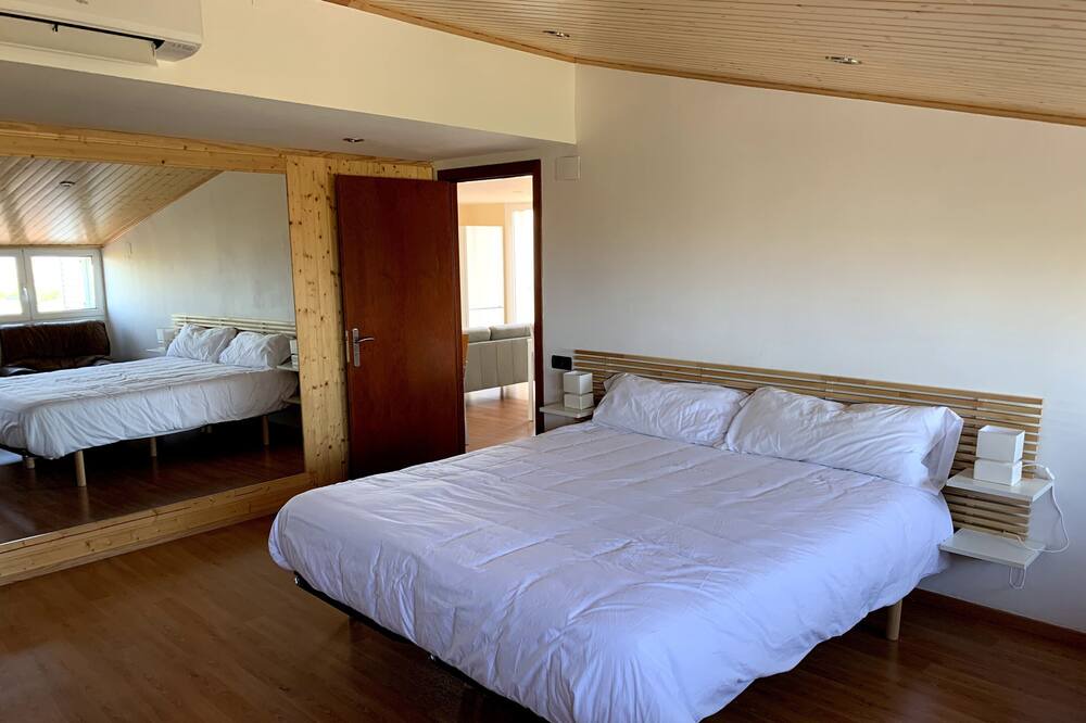 Photo of Bedroom in Avinyonet del Penedes