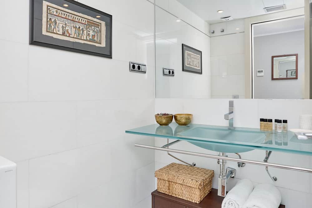 Photo of Bathroom in Poblenou