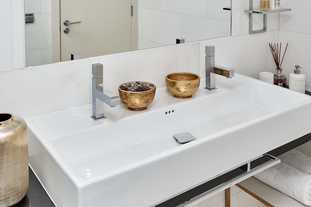 Photo of Bathroom in Poblenou