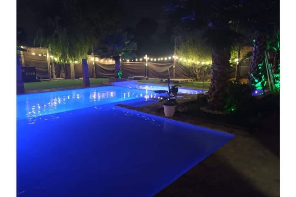 Photo of Outdoor in Rubi