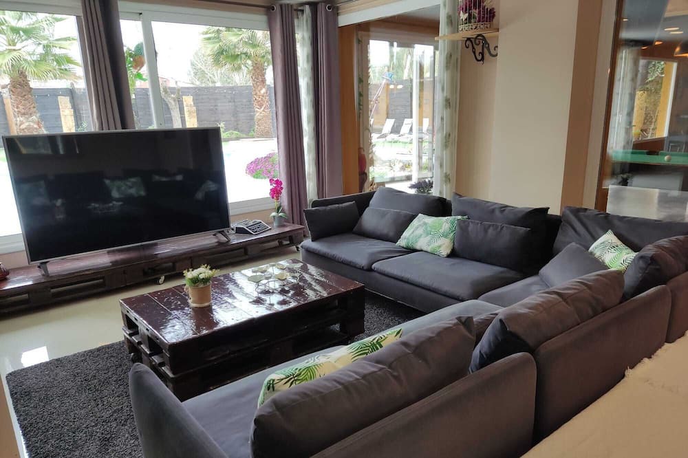 Photo of Livingroom in Rubi