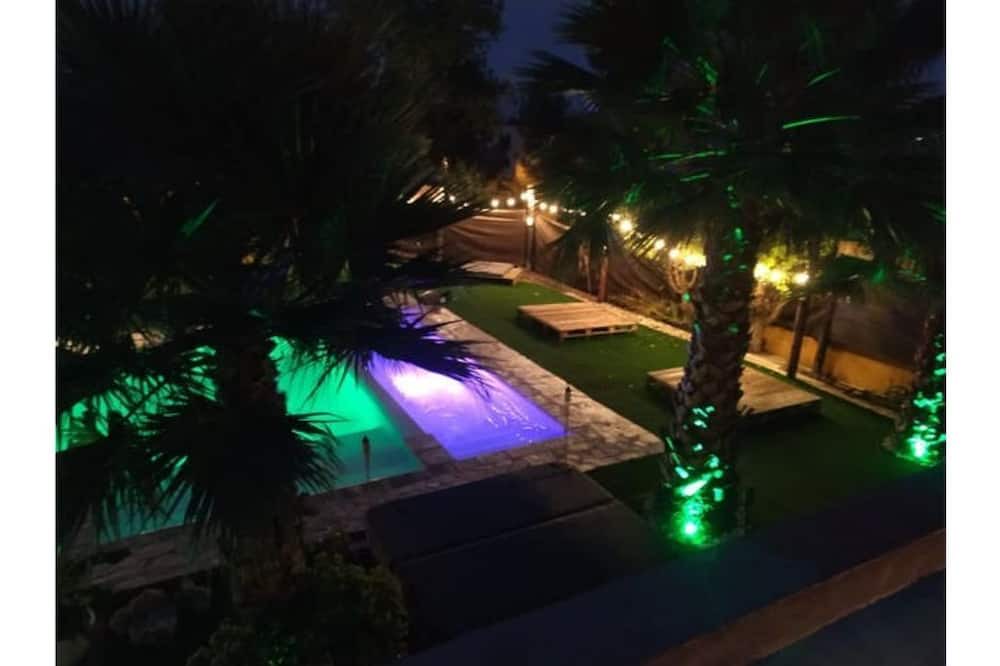 Photo of Outdoor in Rubi