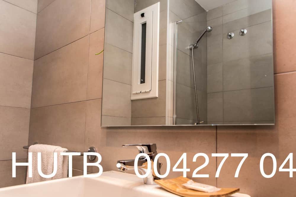 Photo of Bathroom in La Maternitat i Sant Ramon