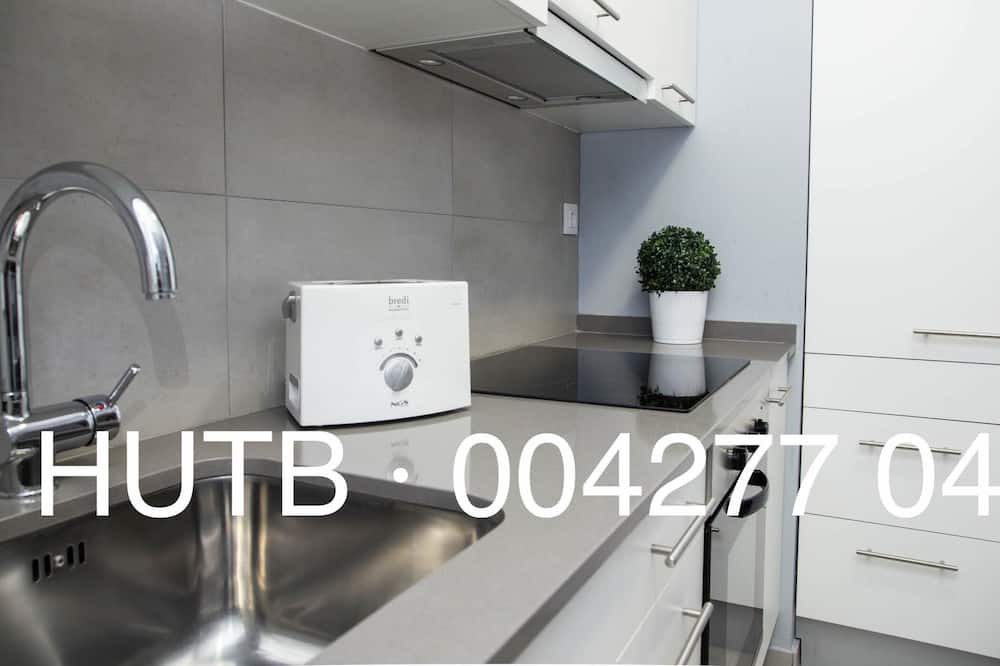Photo of Kitchen in La Maternitat i Sant Ramon