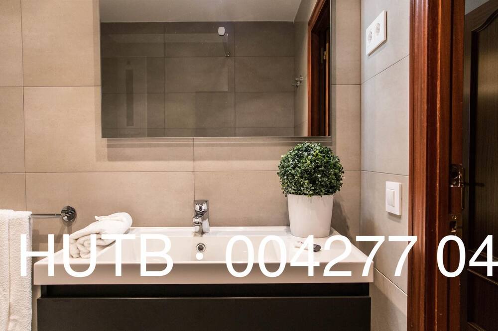 Photo of Bathroom in La Maternitat i Sant Ramon