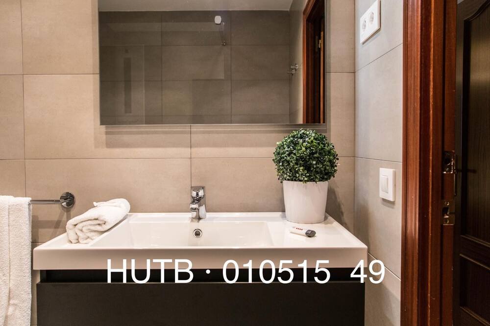 Photo of Bathroom in La Maternitat i Sant Ramon