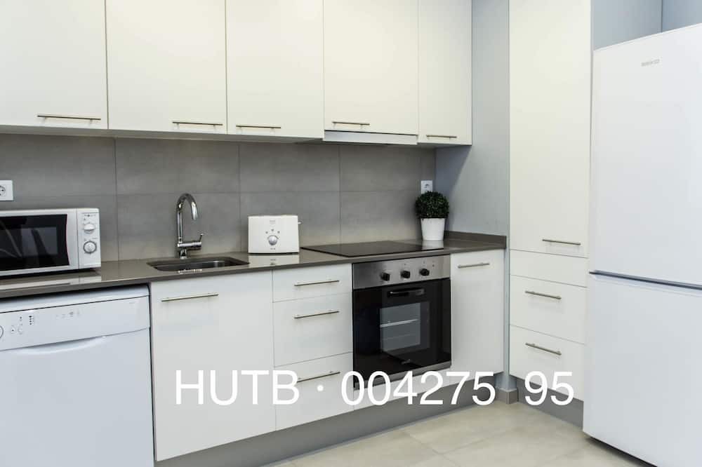 Photo of Kitchen in La Maternitat i Sant Ramon