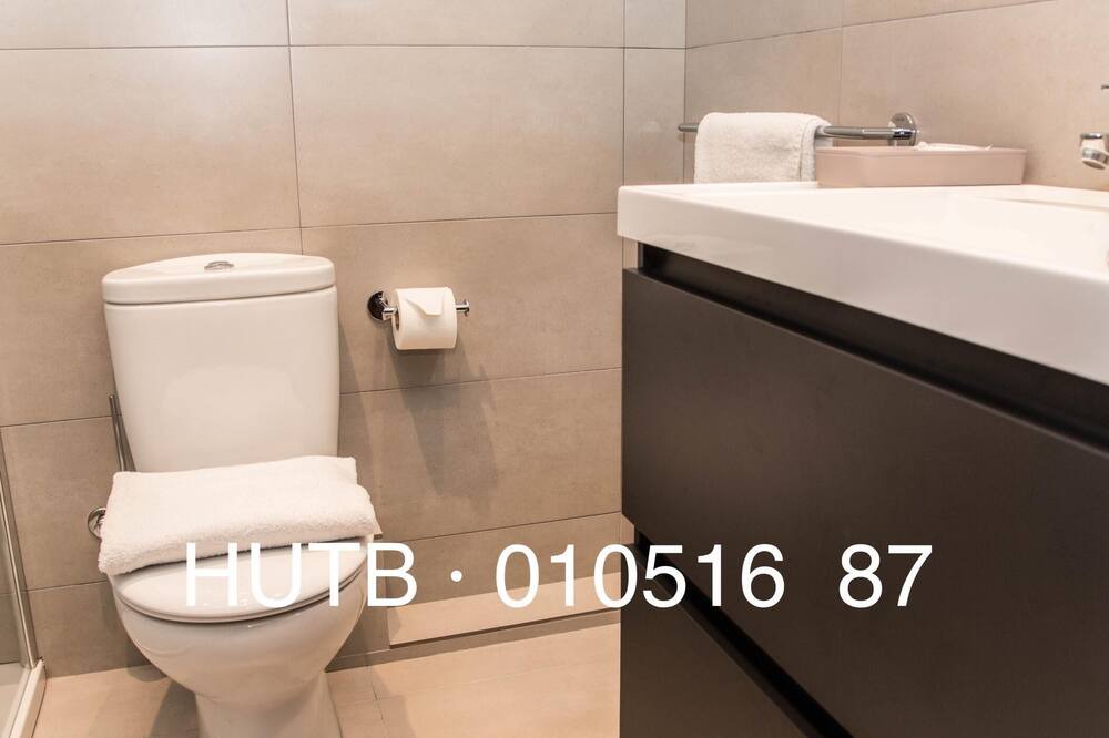 Photo of Bathroom in La Maternitat i Sant Ramon