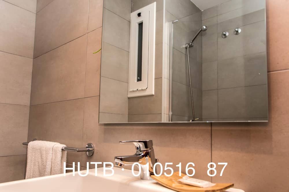 Photo of Bathroom in La Maternitat i Sant Ramon