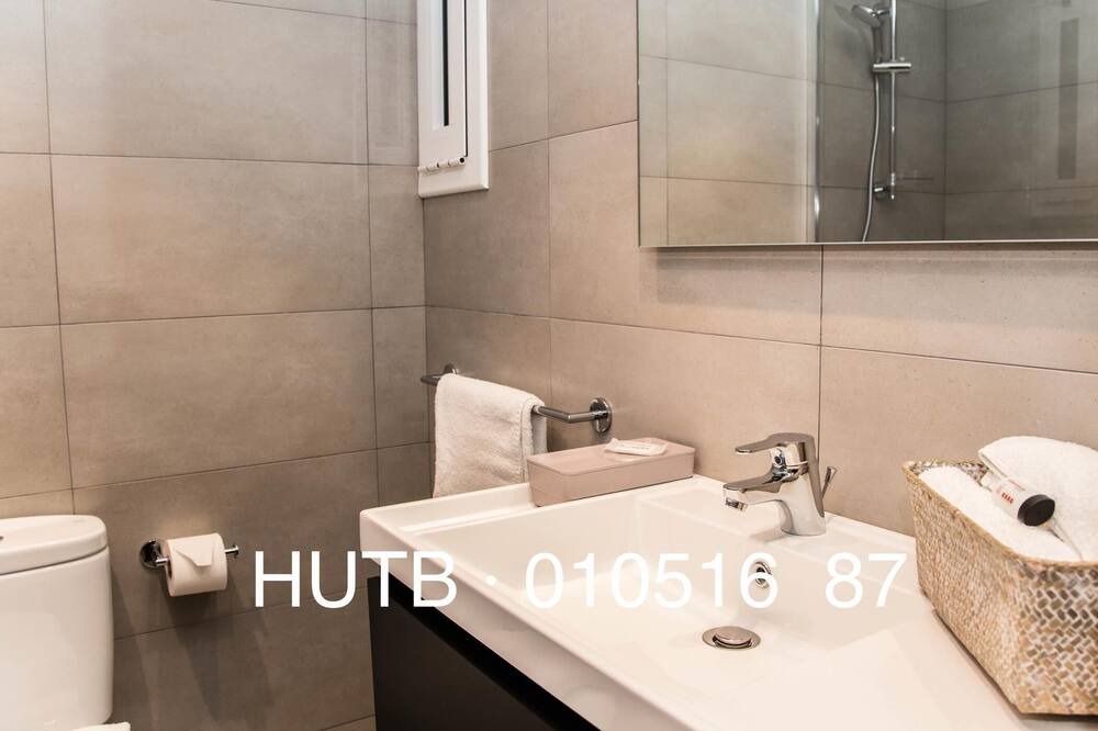 Photo of Bathroom in La Maternitat i Sant Ramon