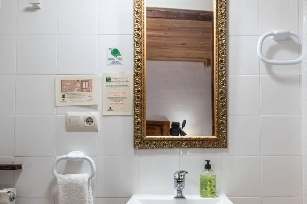Photo of Bathroom in Gargalla