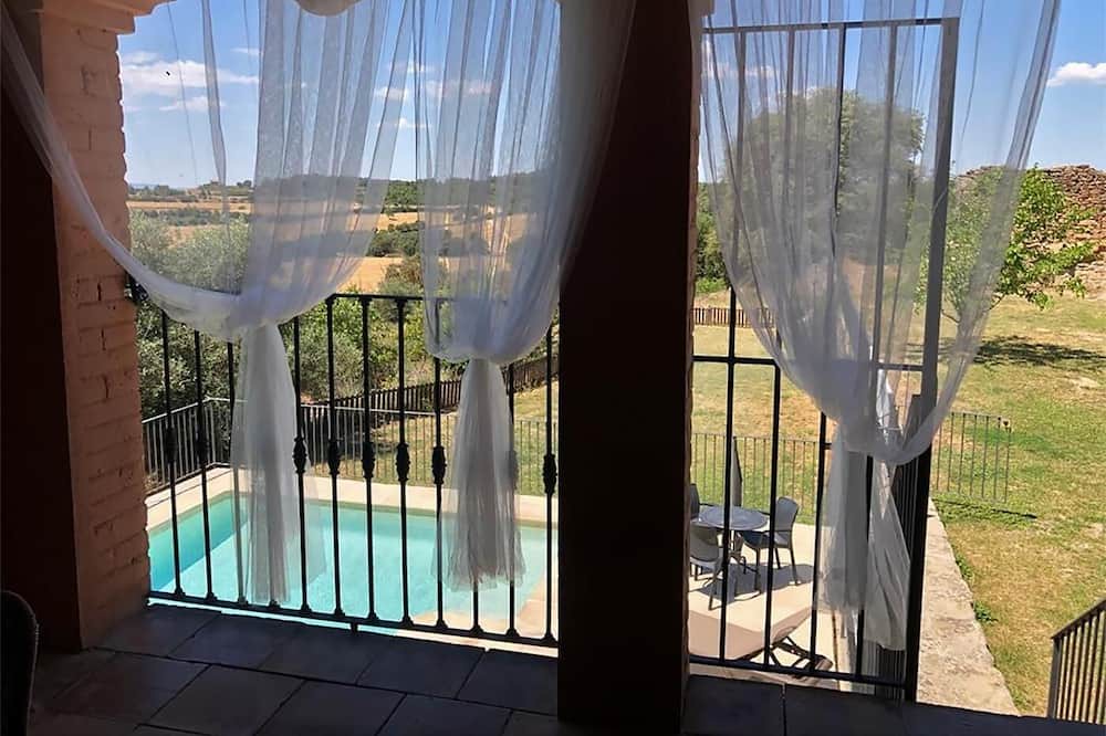 Photo of Patio Balcony in Viver i Serrateix