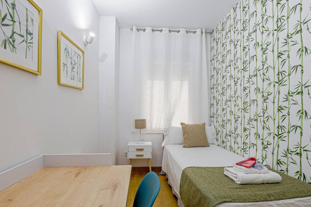 Photo of Bedroom in Sant Gervasi – la Bonanova