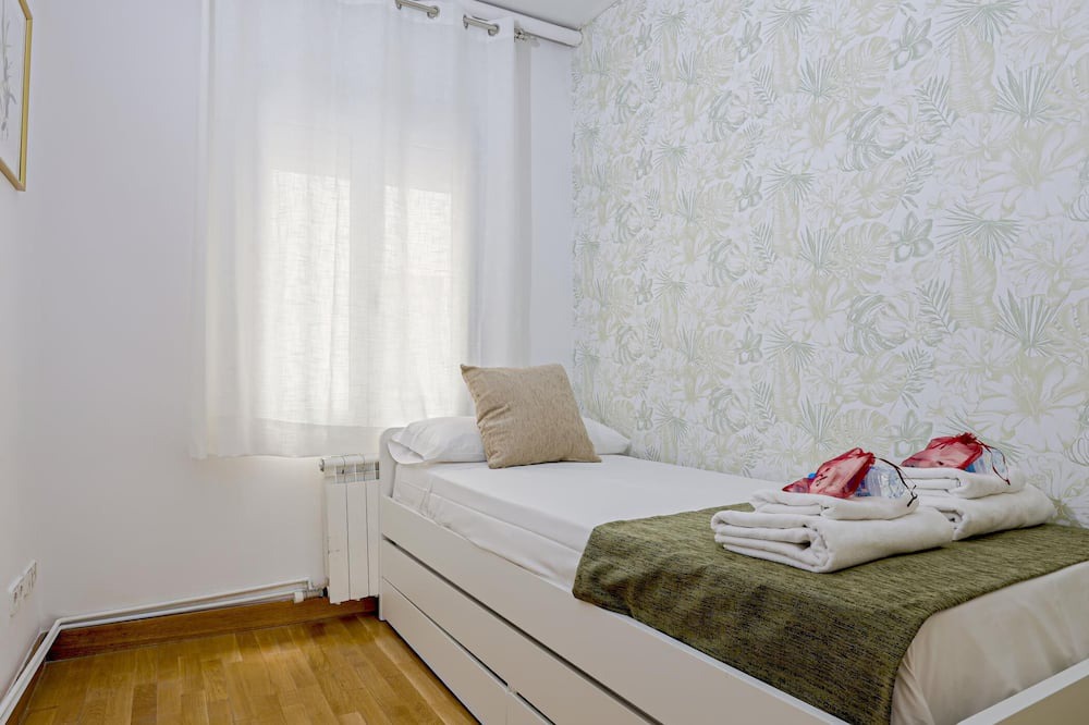 Photo of Bedroom in Sant Gervasi – la Bonanova