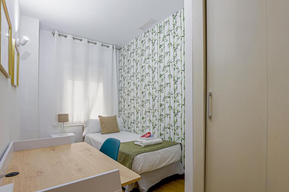 Photo of Bedroom in Sant Gervasi – la Bonanova