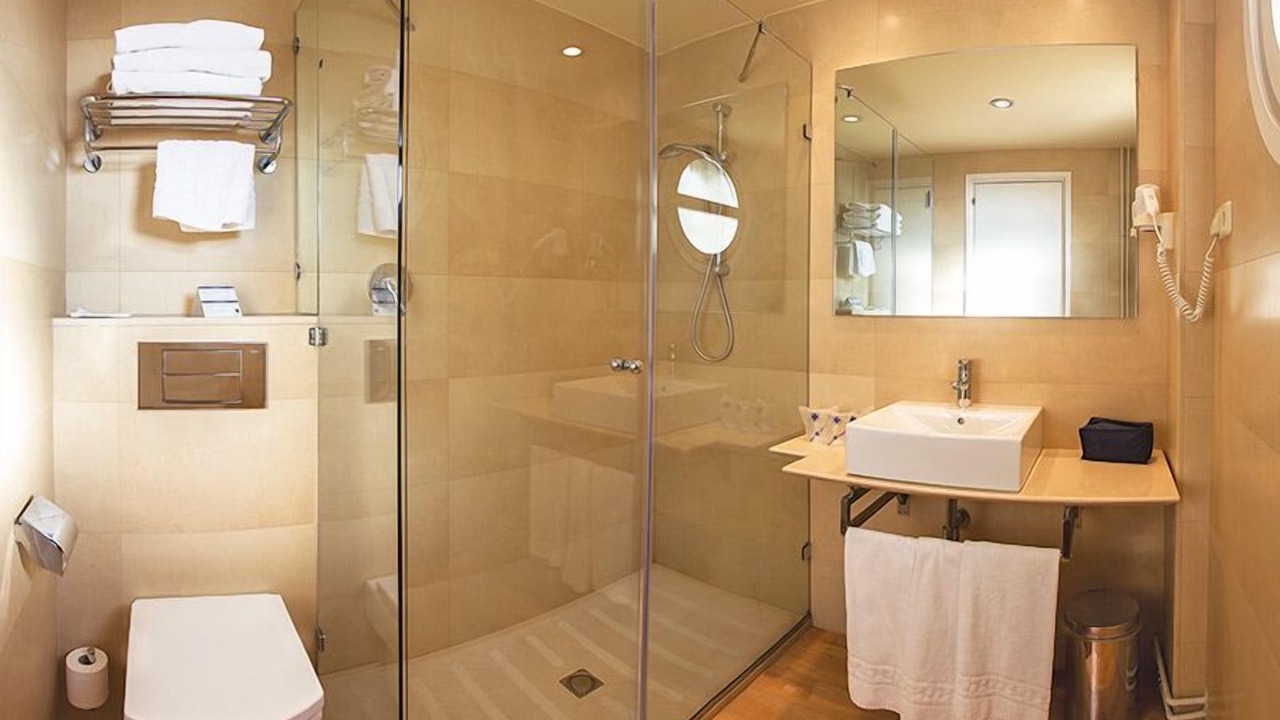 Photo of Bathroom in Vic