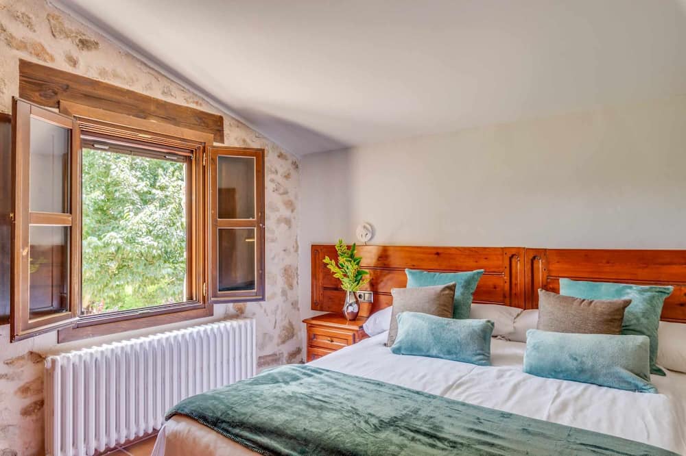 Photo of Bedroom in La Llacuna