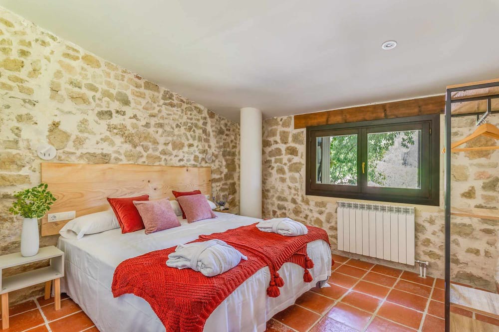 Photo of Bedroom in La Llacuna