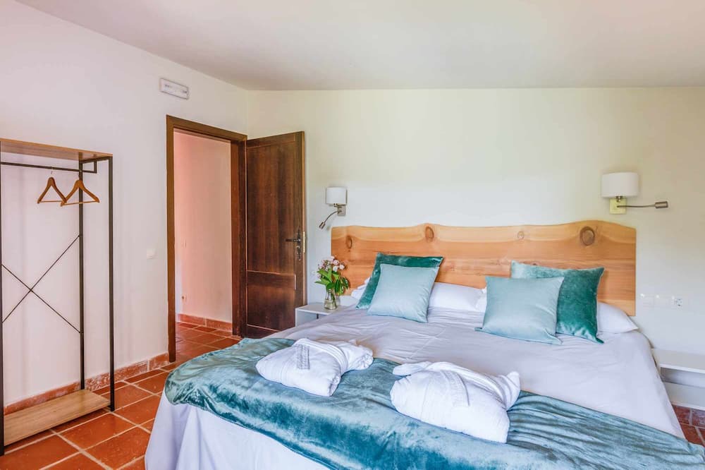 Photo of Bedroom in La Llacuna