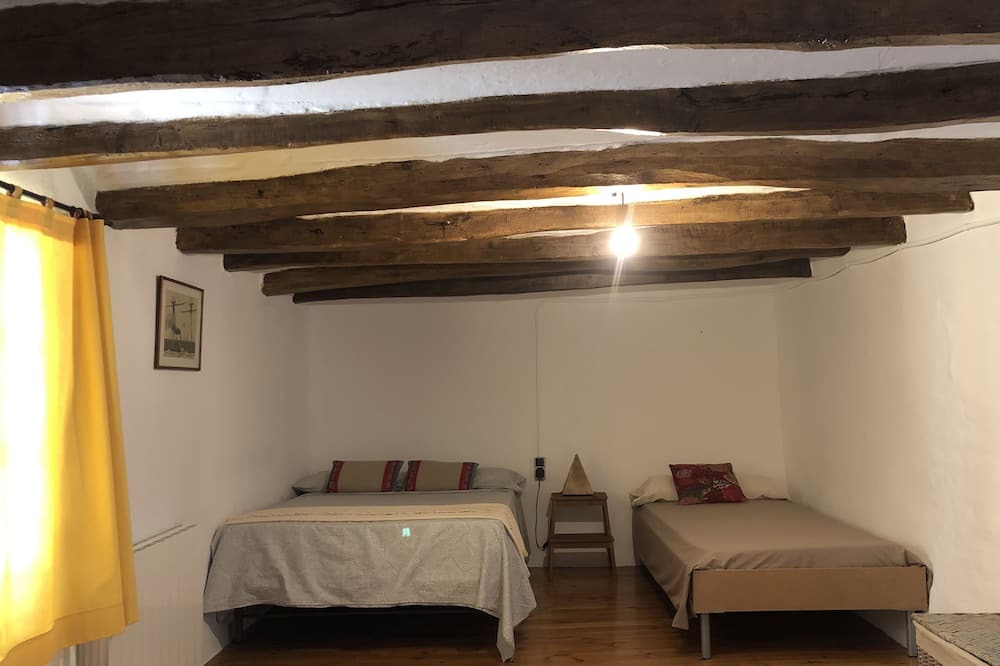 Photo of Bedroom in Castellet i la Gornal