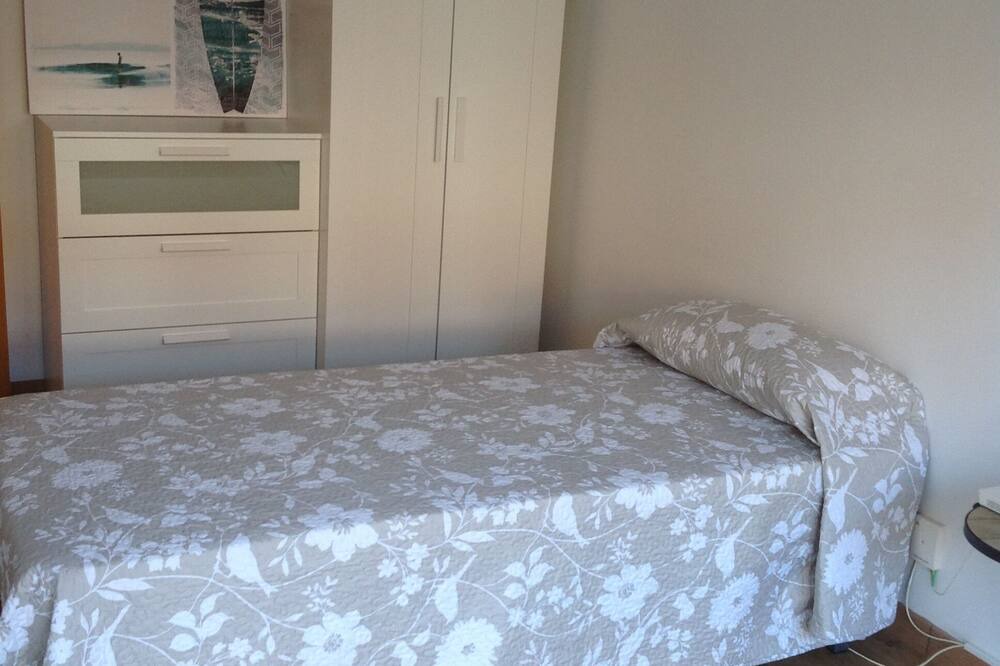 Photo of Bedroom in Terrassa