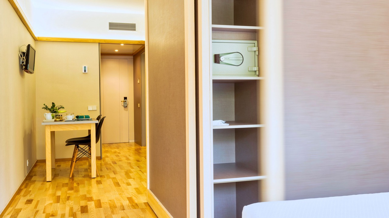 Photo of Bedroom in Sant Gervasi – la Bonanova
