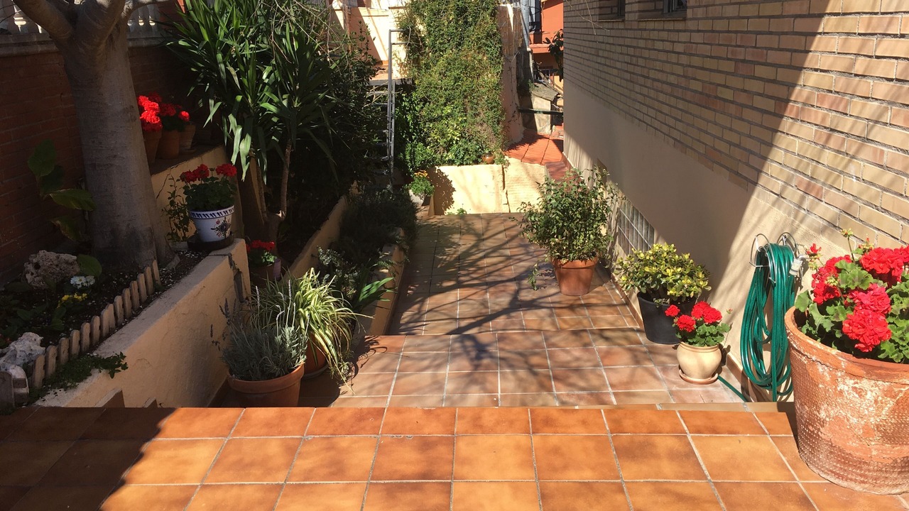 Photo of Patio Balcony in Argentona