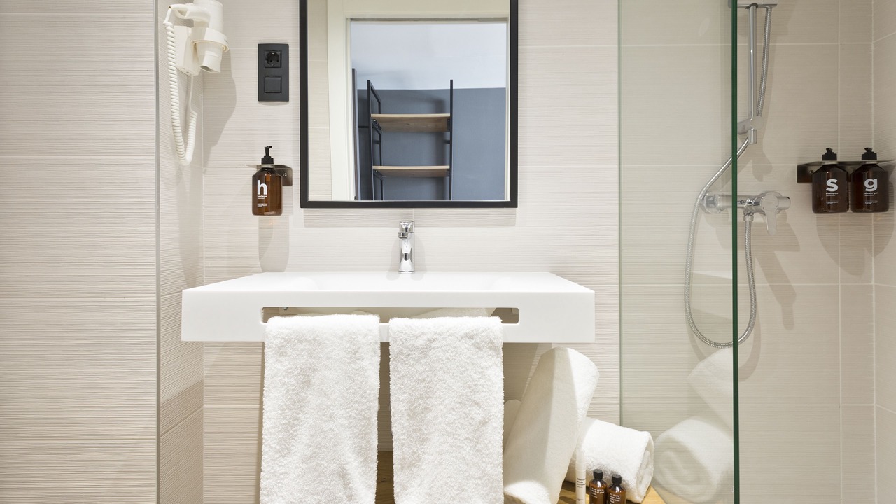 Photo of Bathroom in Poblenou
