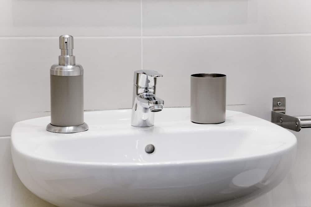Photo of Bathroom in Sants-Badal