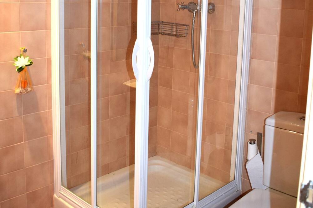 Photo of Bathroom in L Almadrava