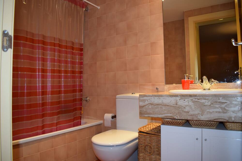 Photo of Bathroom in L Almadrava