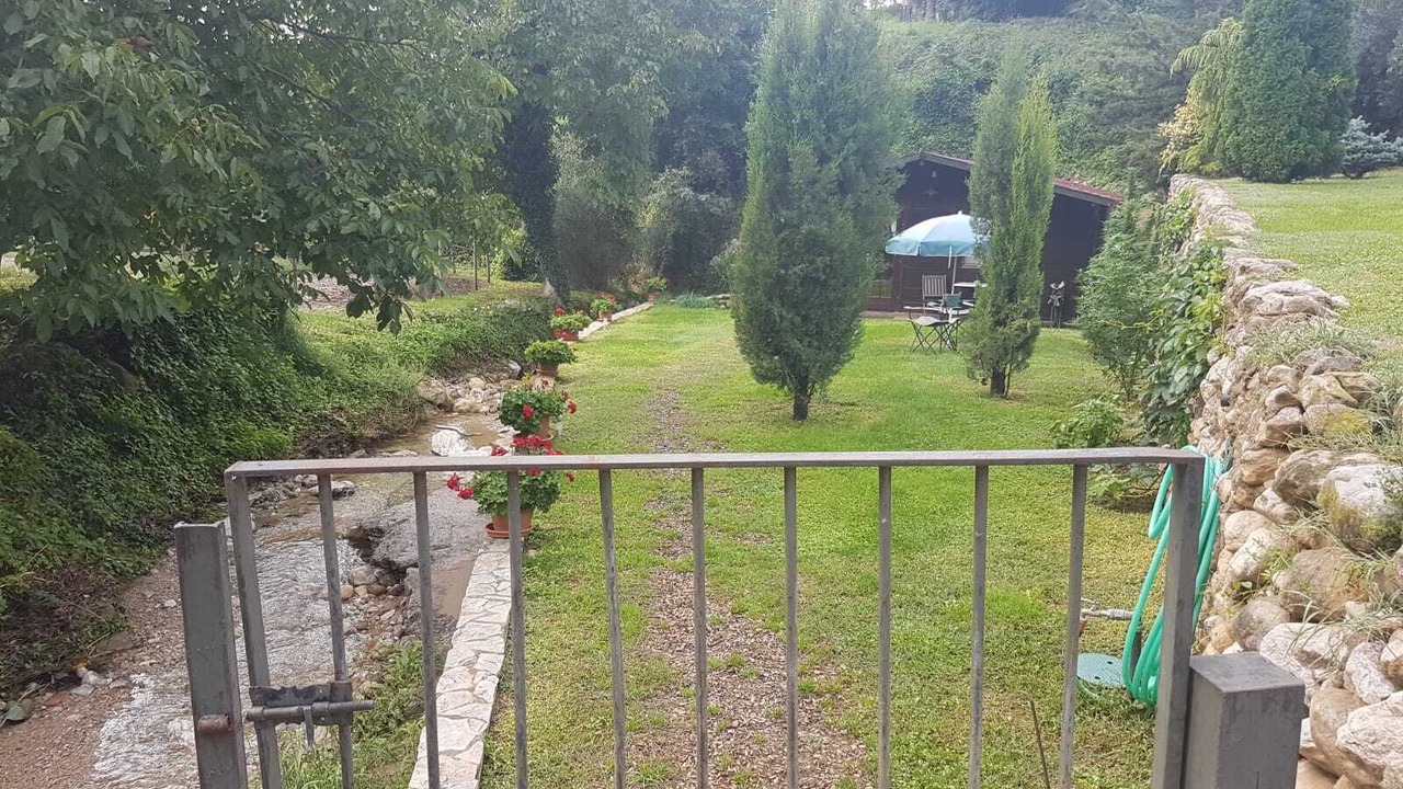 Photo of Outdoor in Avia