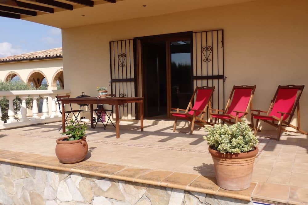 Photo of Patio Balcony in Font-Rubi
