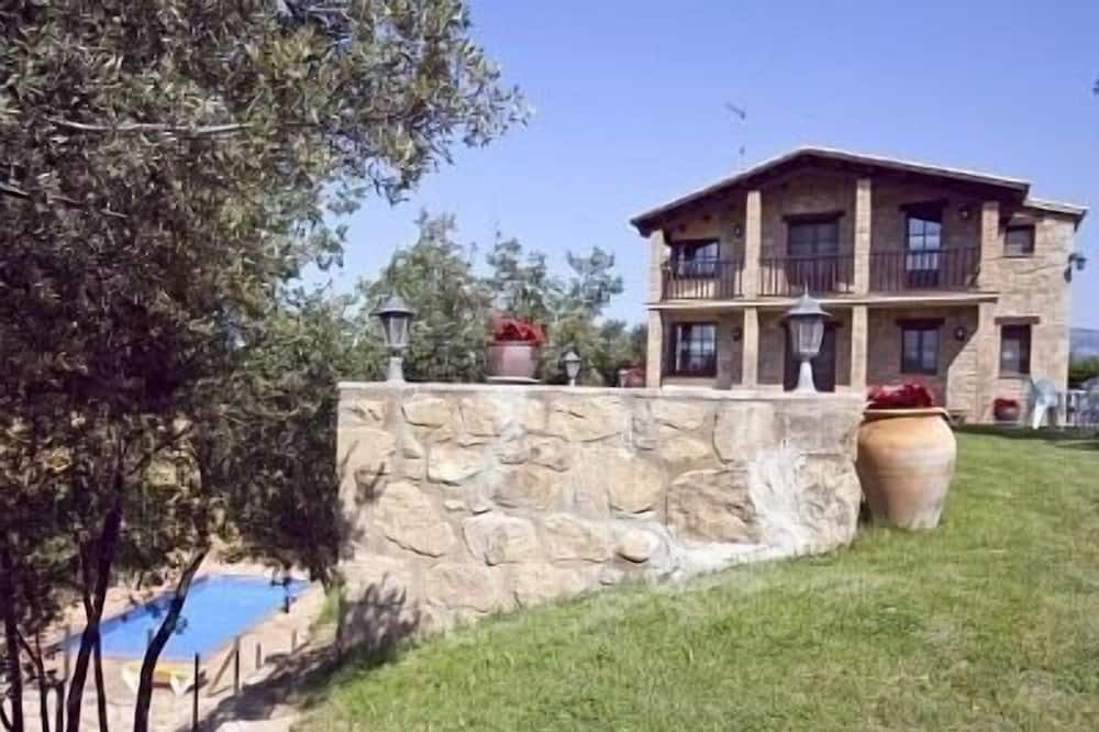 Photo of Outdoor in Montclar