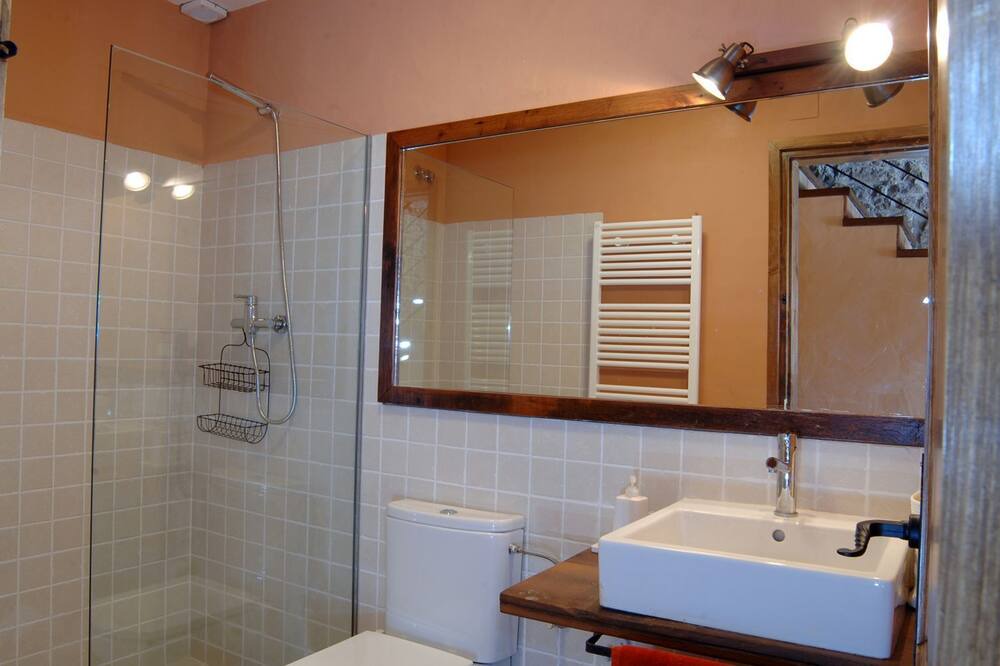 Photo of Bathroom in Perafita