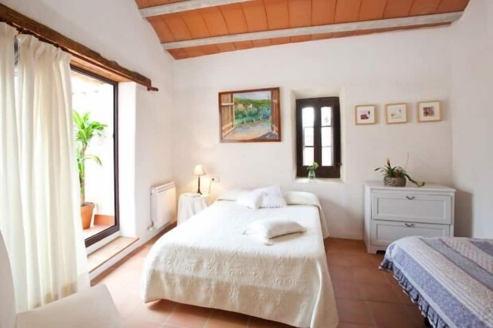 Photo of Bedroom in Sant Pau dʼOrdal