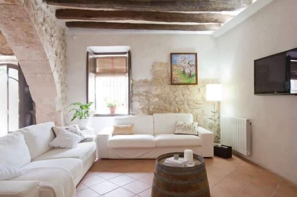 Photo of Livingroom in Sant Pau dʼOrdal