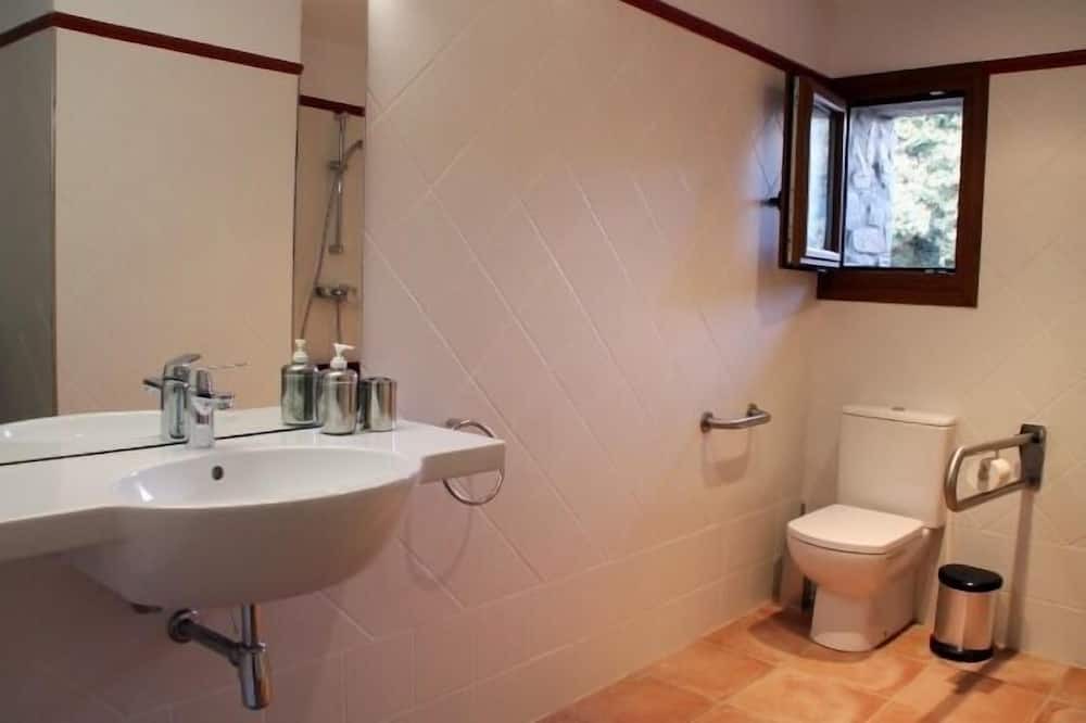 Photo of Bathroom in Taradell