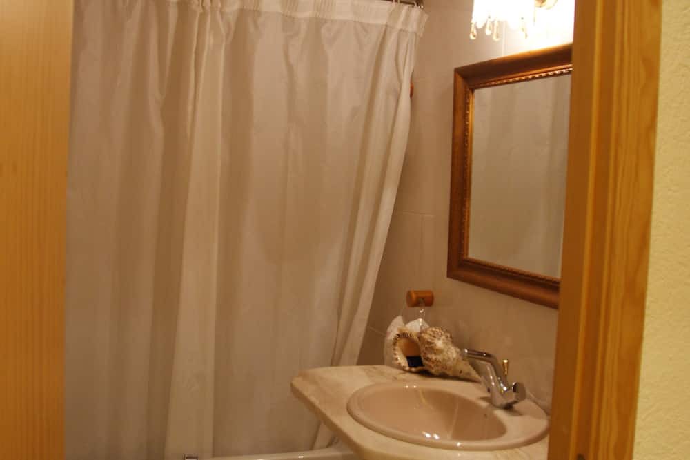 Photo of Bathroom in Granera