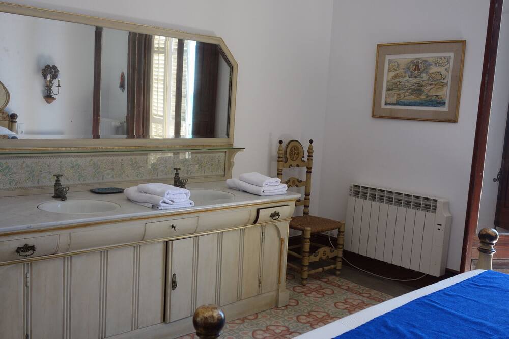 Photo of Bathroom in Caldes d'Estrac