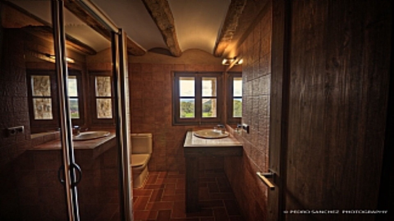Photo of Bathroom in Orpi