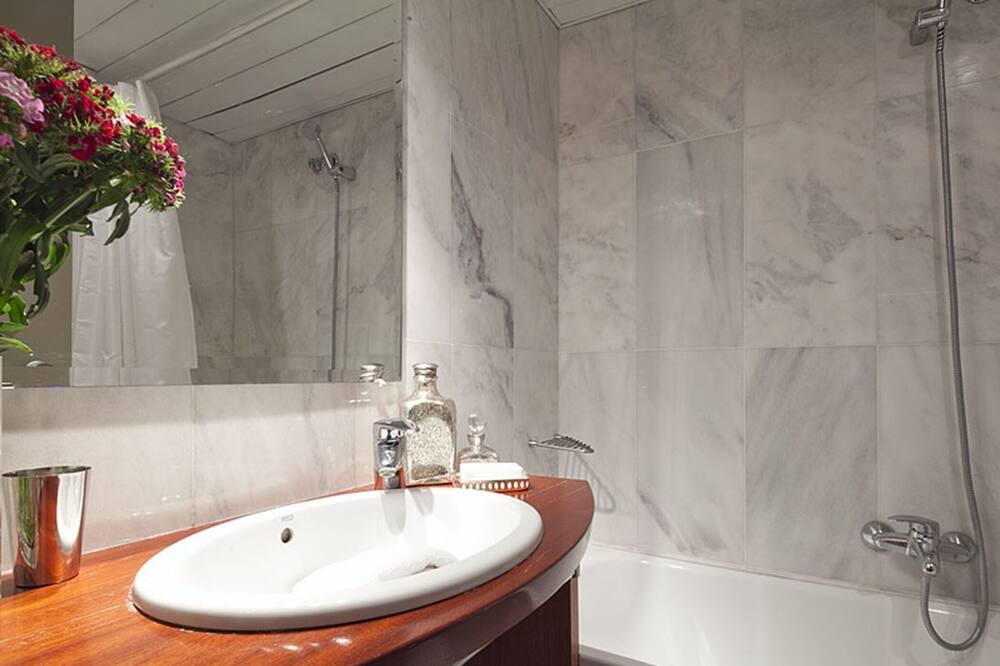 Photo of Bathroom in El Putget i Farro