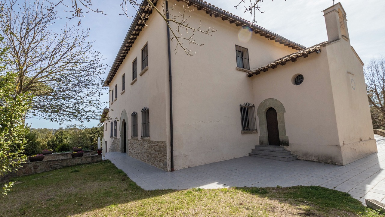Photo of Outdoor in Santa Eulalia de Riuprimer