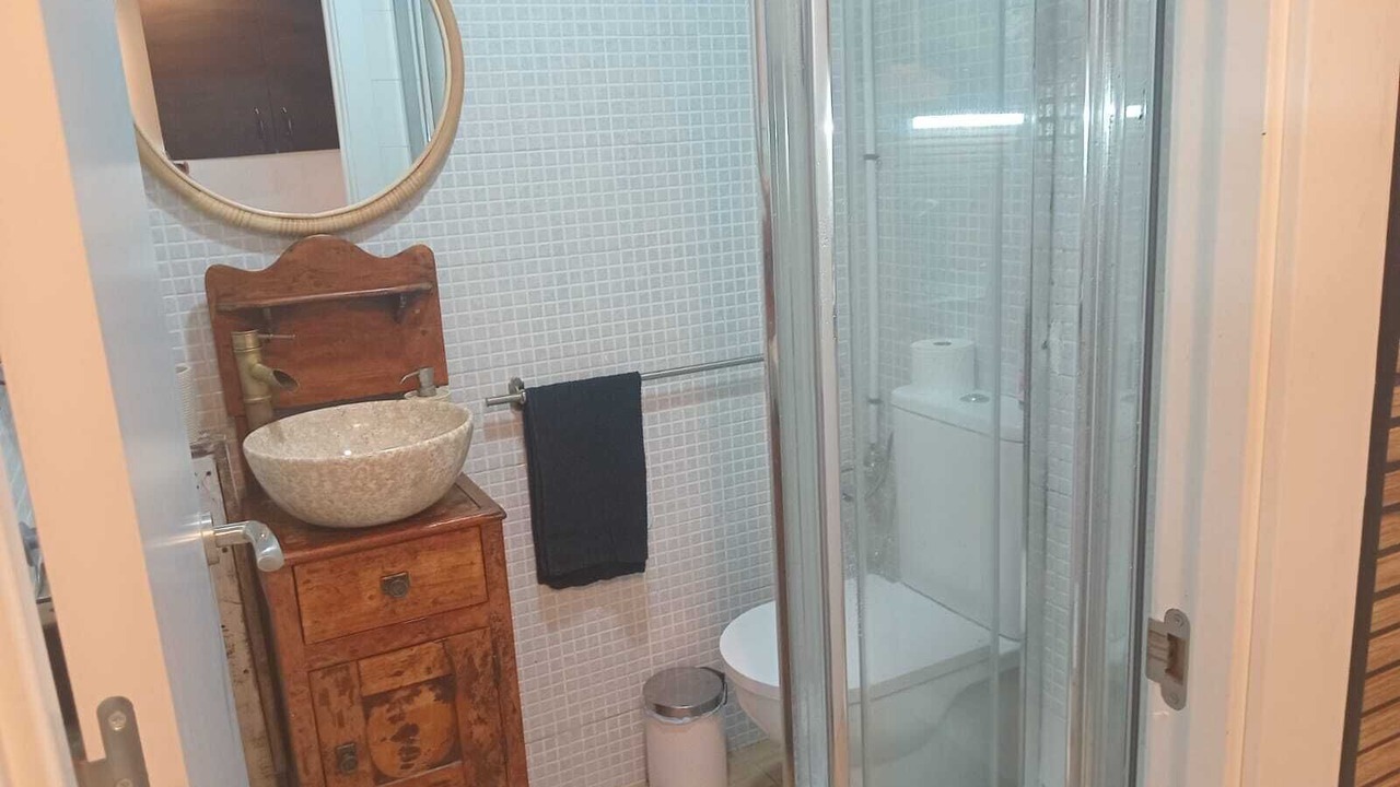 Photo of Bathroom in La Prosperitat