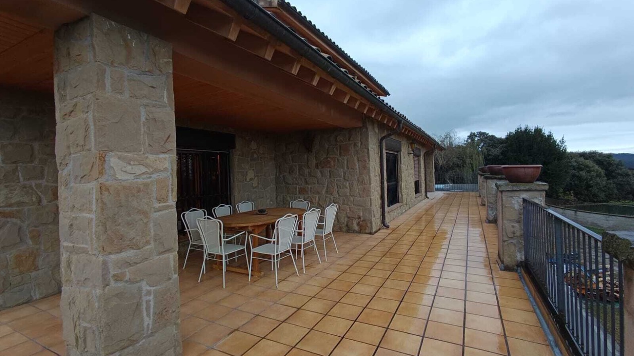 Photo of Outdoor in Avia