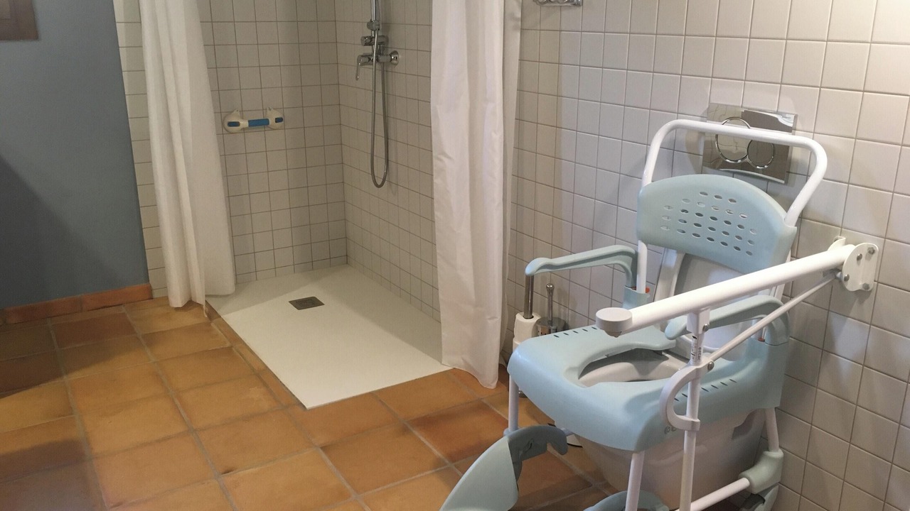 Photo of Bathroom in Orpi