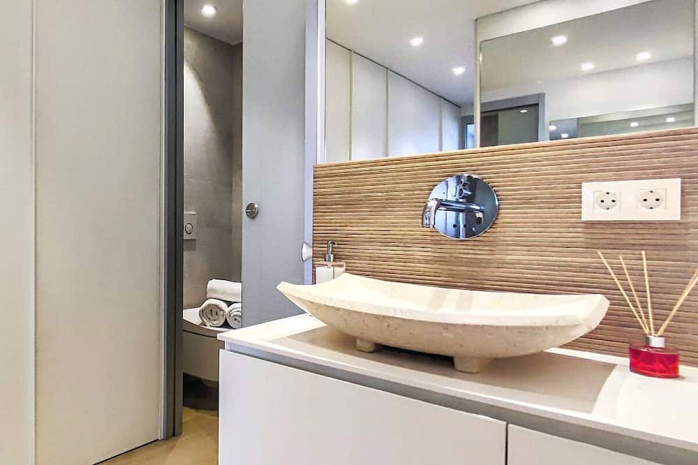 Photo of Bathroom in Les Corts