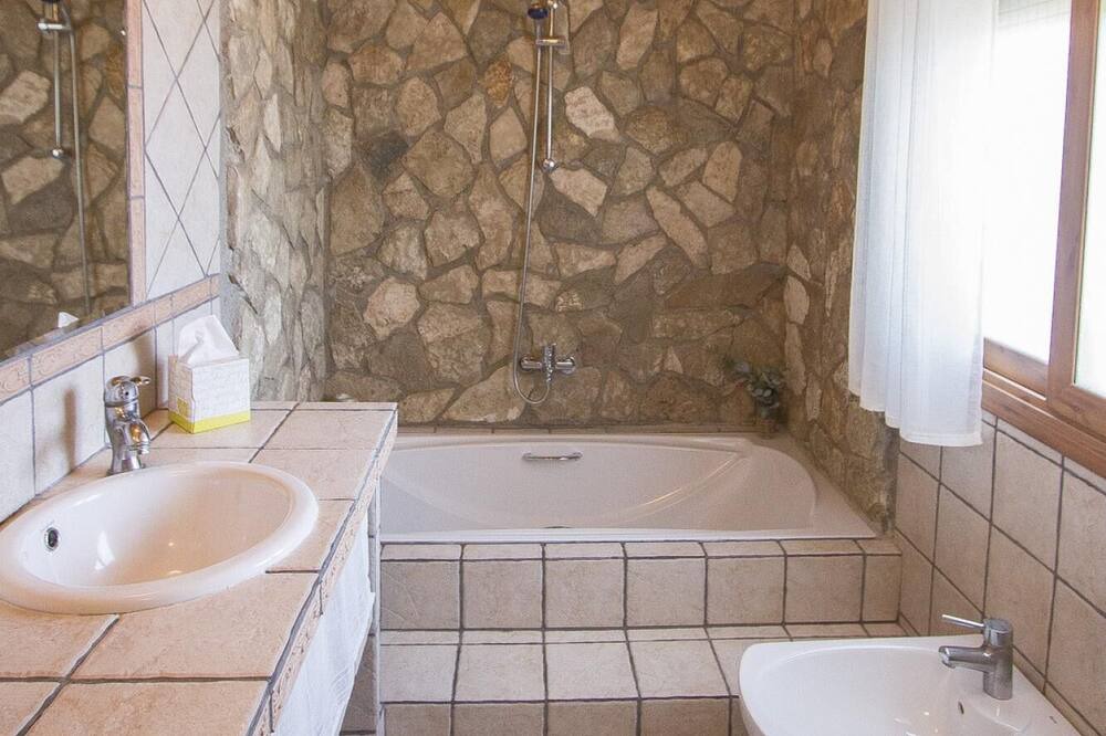 Photo of Bathroom in Subirats